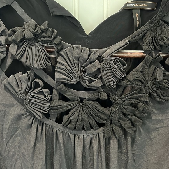 BCBG Max Azaria silk blouse - Picture 8 of 10